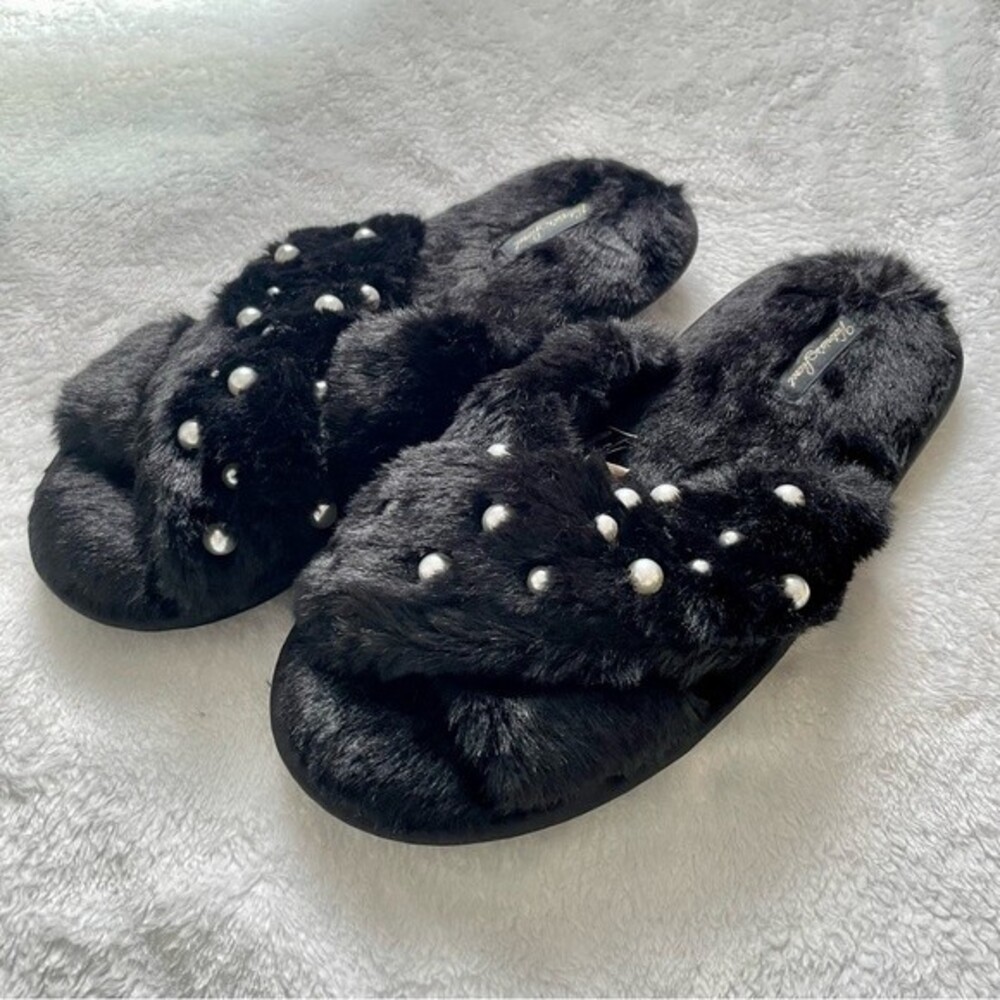 Victoria’s Secret Black Fuzzy Pearl Slippers
